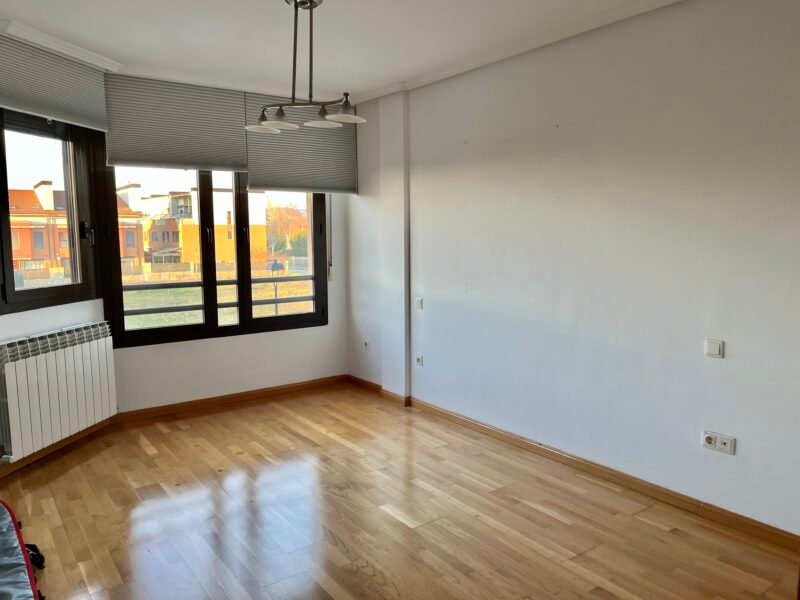 Casa / Chalet adosado en venta en Crucero - Aquende, Miranda de Ebro