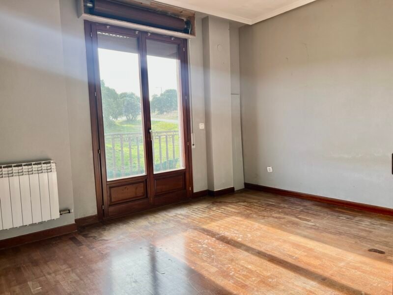 Casa / Chalet pareado en venta en Calle San Cristobal 35, Iruña de Oca